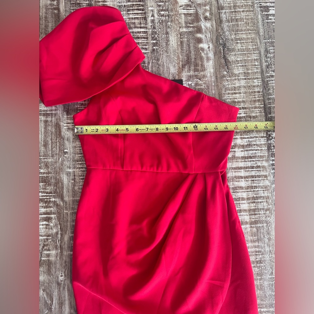 DO+BE women’s red one shoulder dress. Size medium - Picture 5 of 9